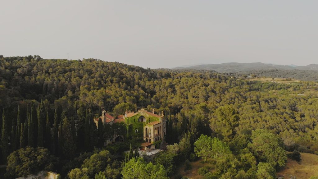 the top 5 best venues near Barcelona.